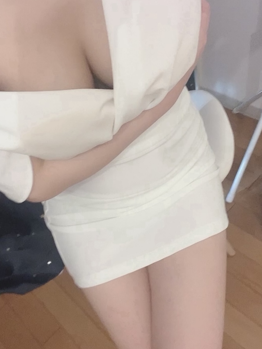 白石ひな