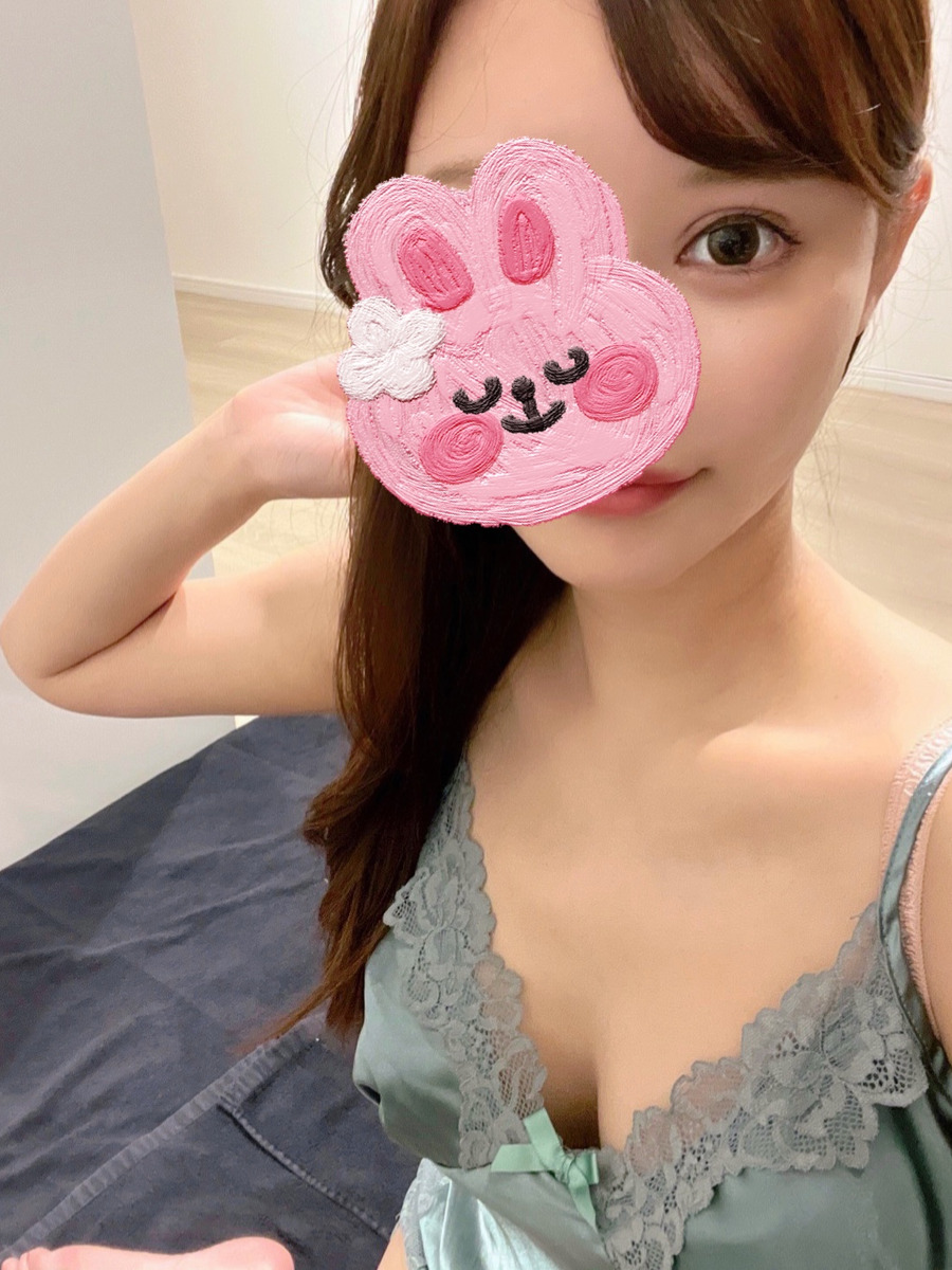 白石ひな
