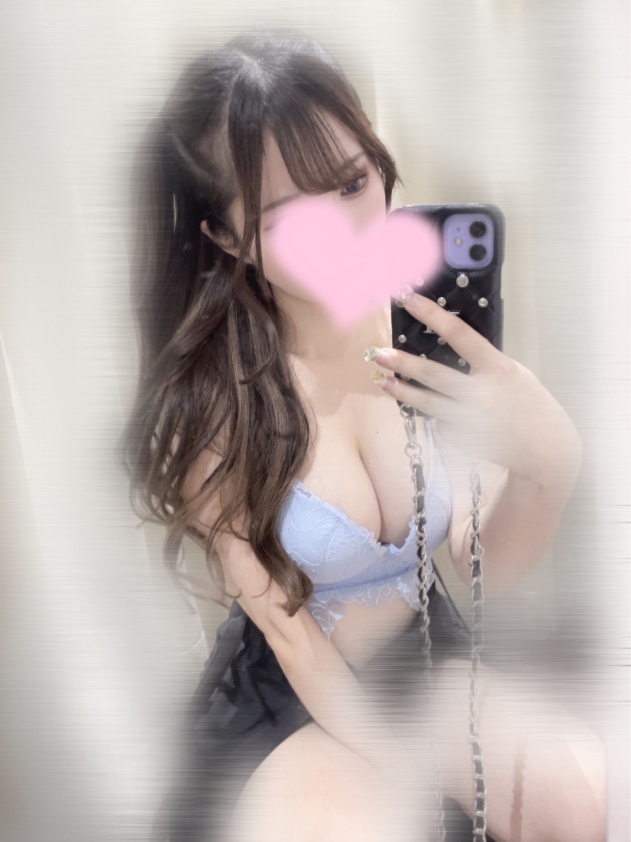 愛咲りあ