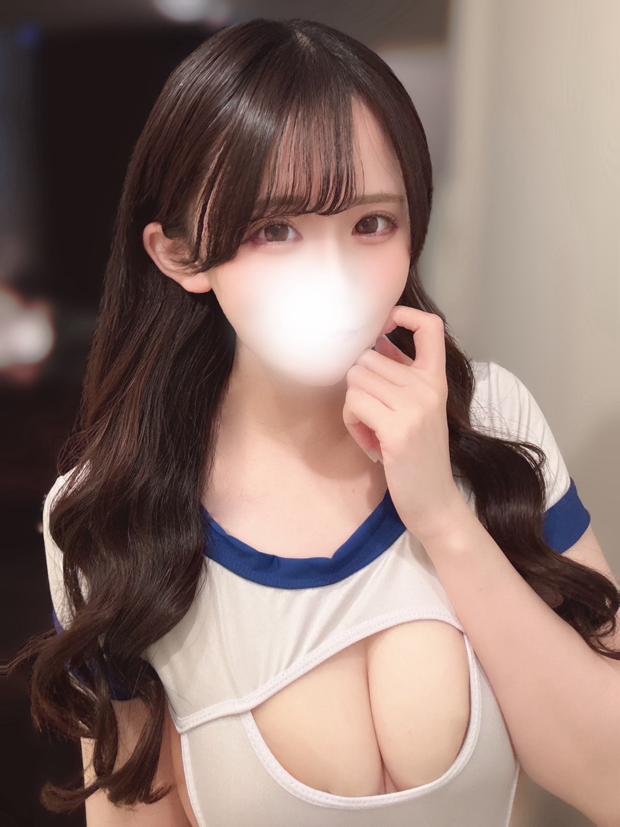 初音りな