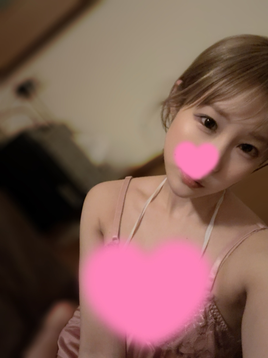 白桃まな