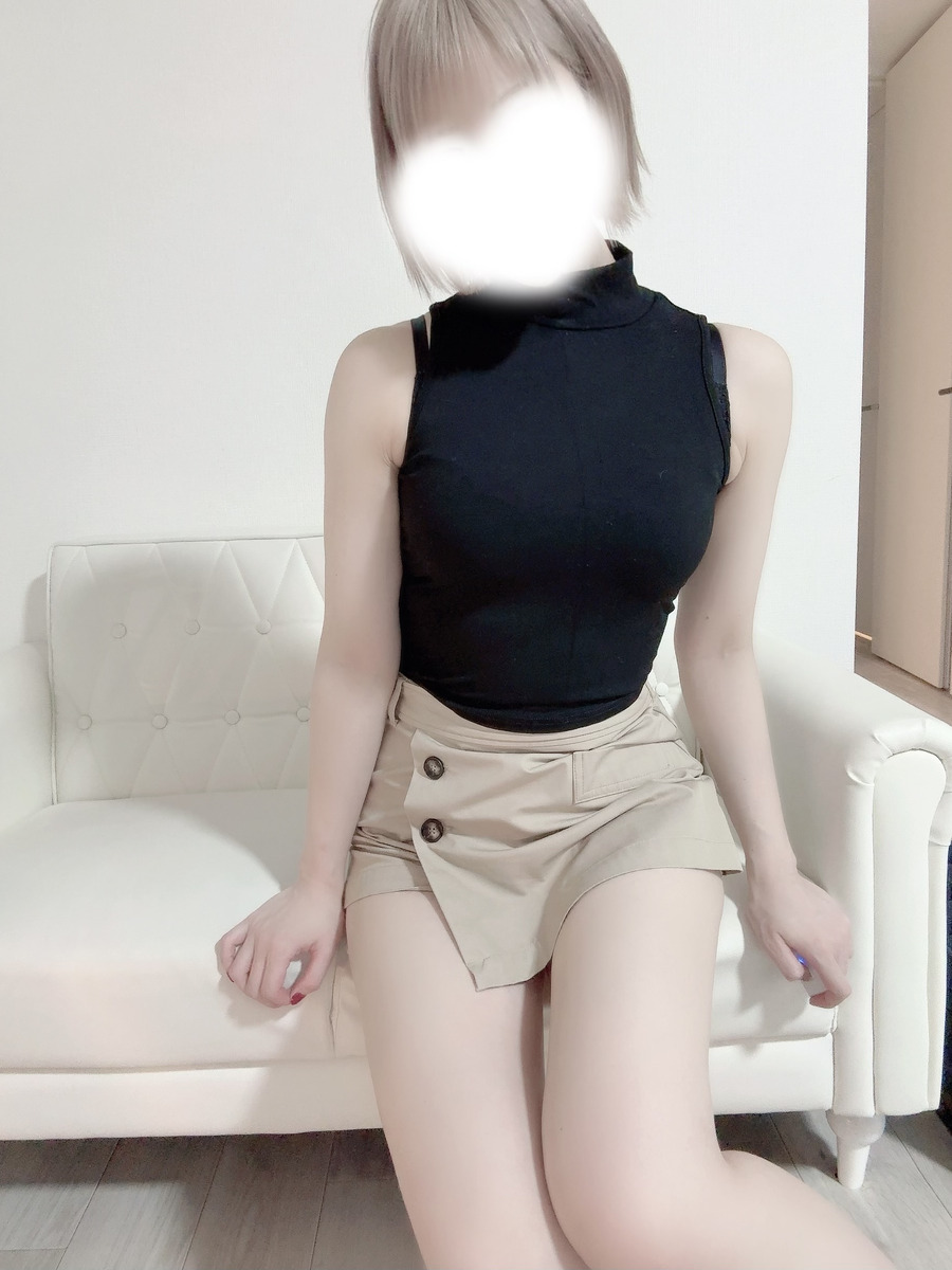 白桃まな