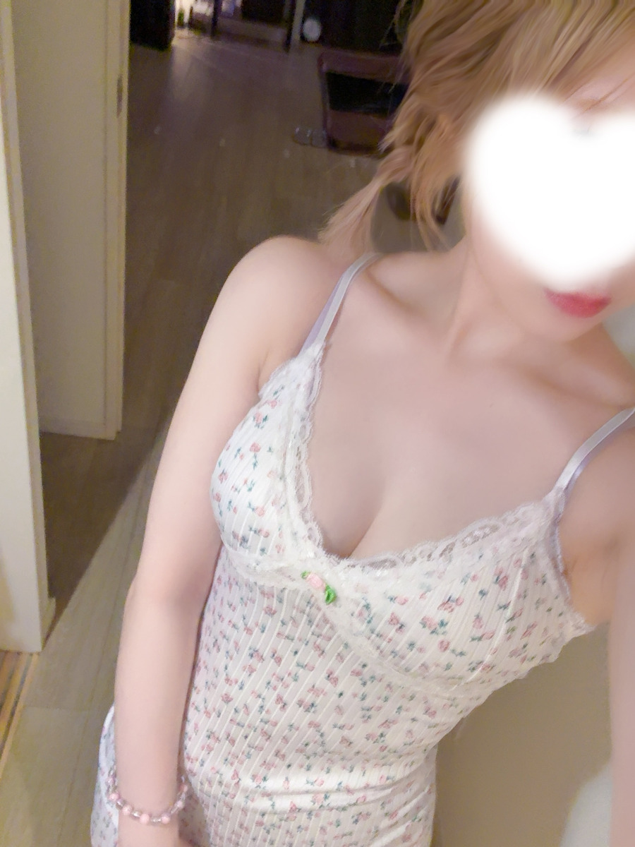 白桃まな