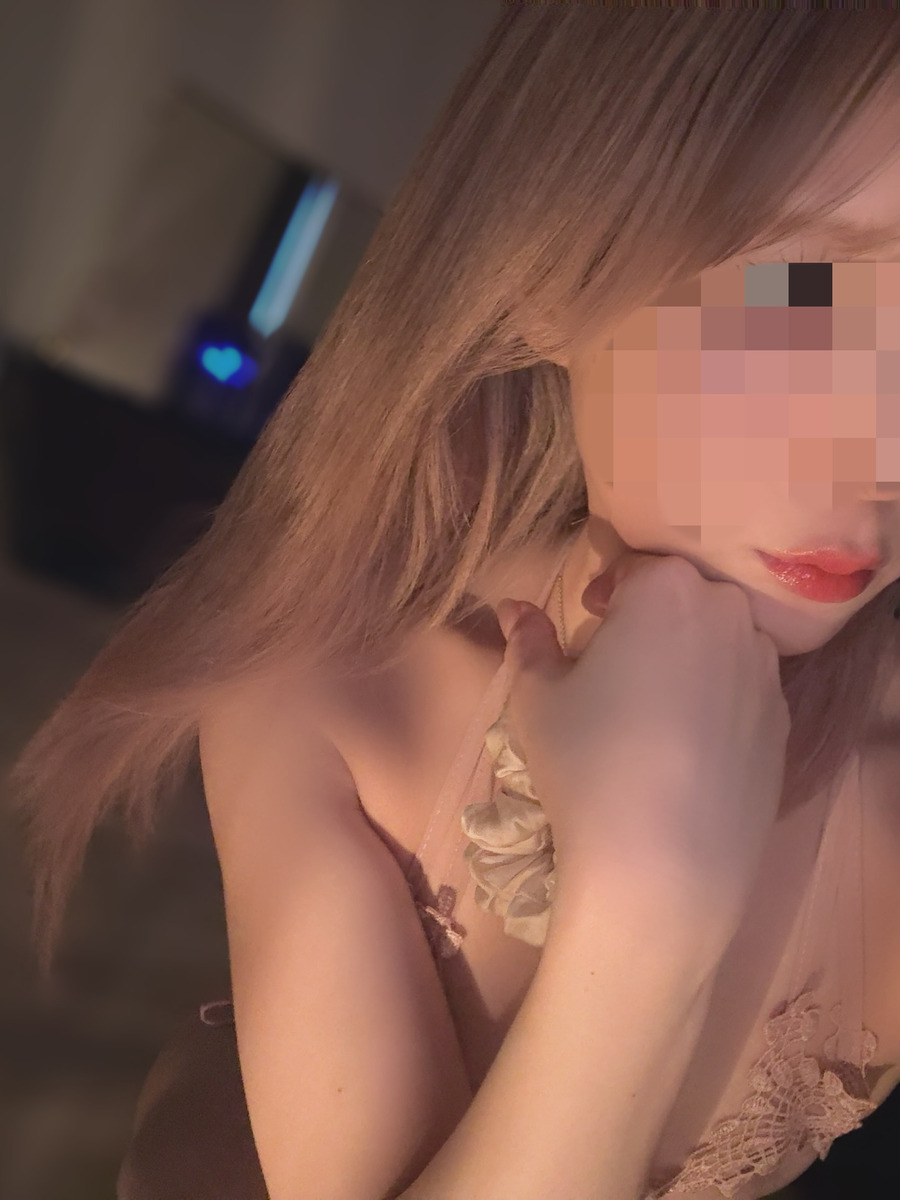 白桃まな