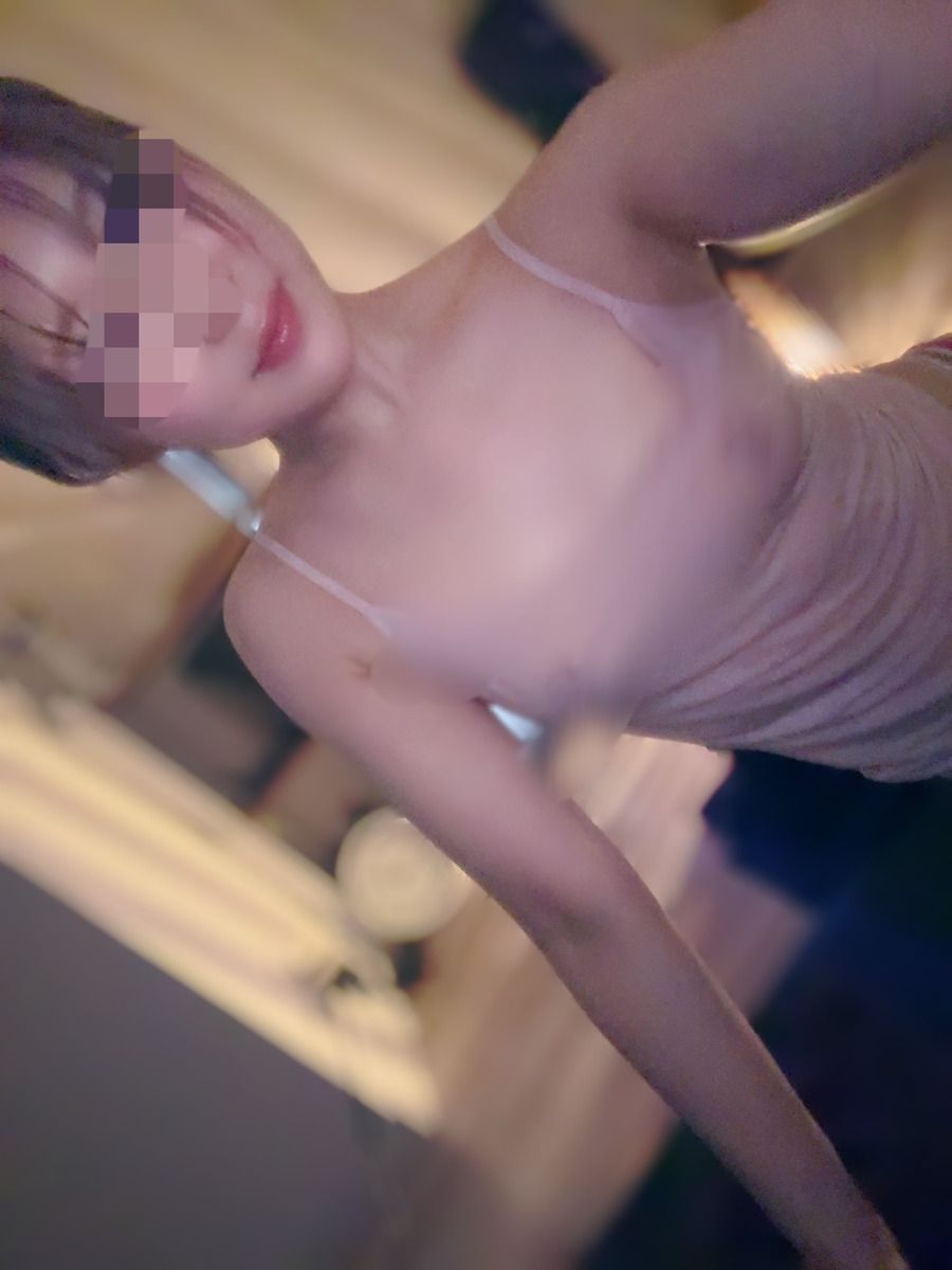 白桃まな
