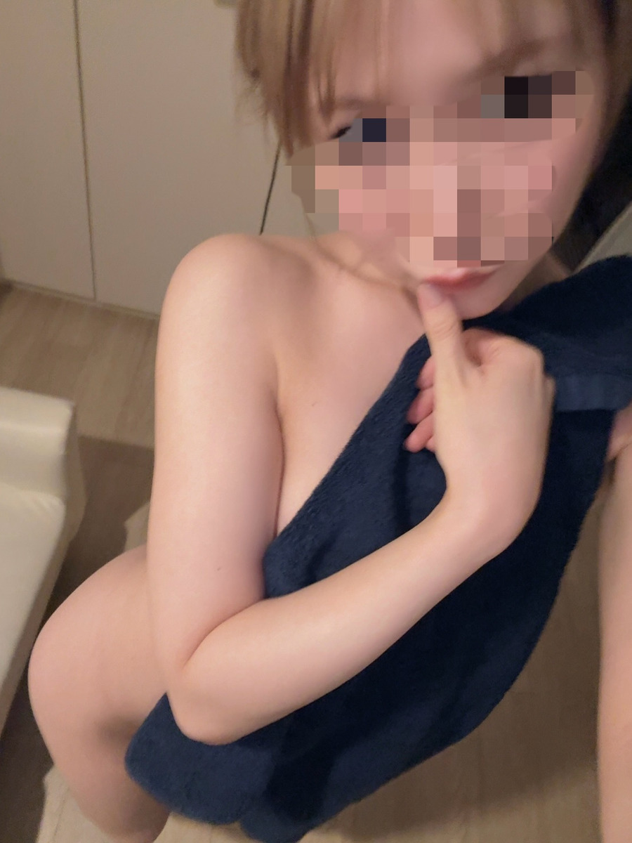 白桃まな
