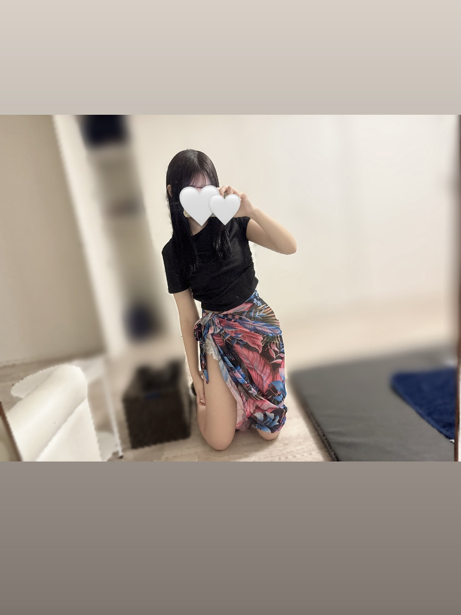 葉月りさ