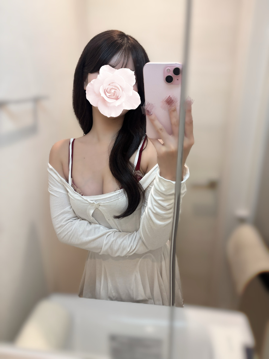 月乃まみ