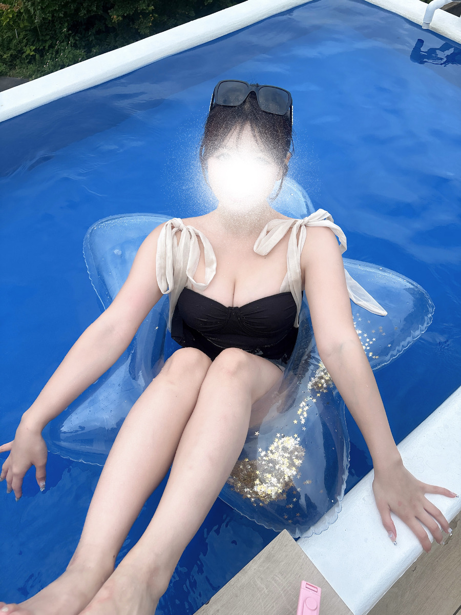 月乃まみ