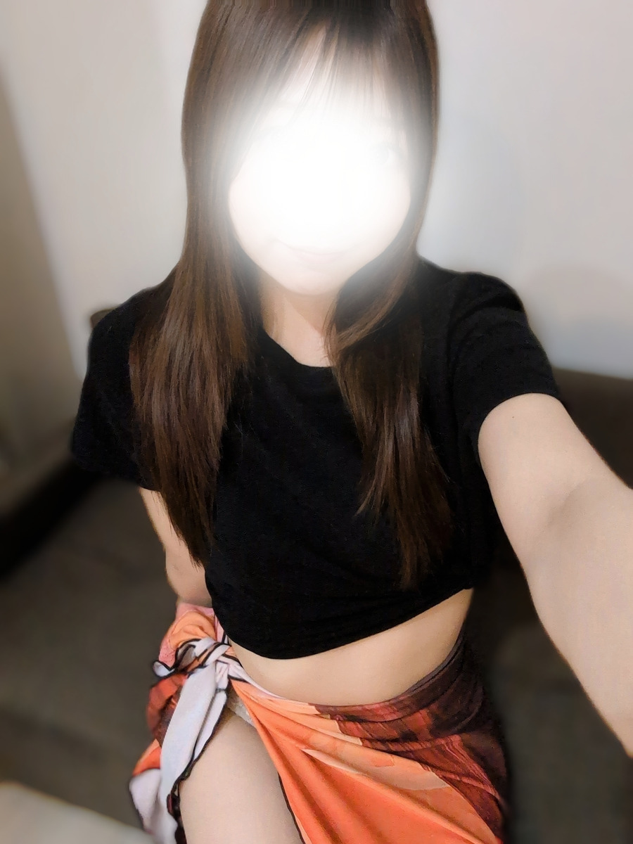 七緒あゆ