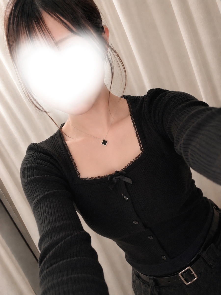 七緒あゆ