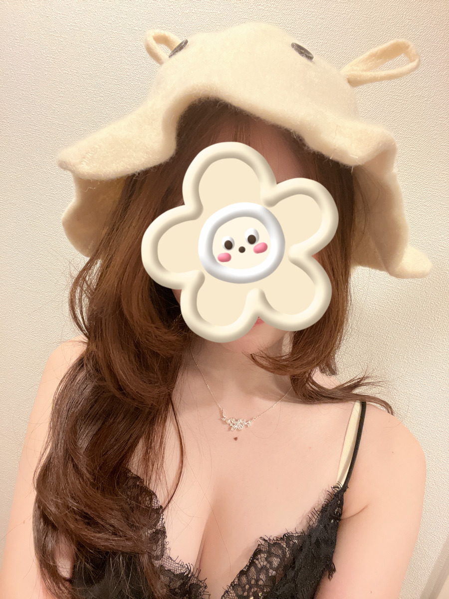 綾乃ゆいね